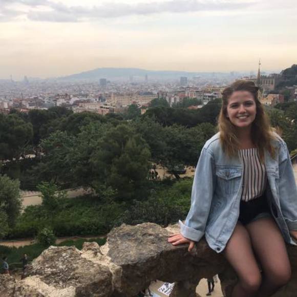 Meet your Posher, Laura - Picture 1 of 1